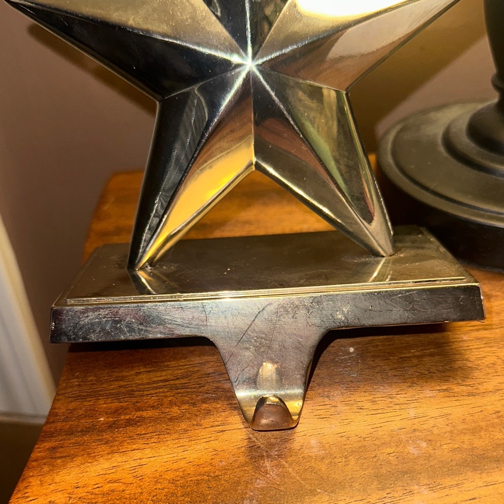 Christmas Metal Silver Star Stocking Holder 7”x5” - Picture 3 of 7